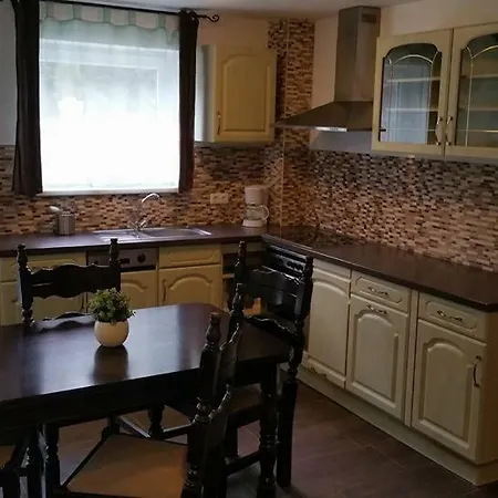 Fewo Apartman *
